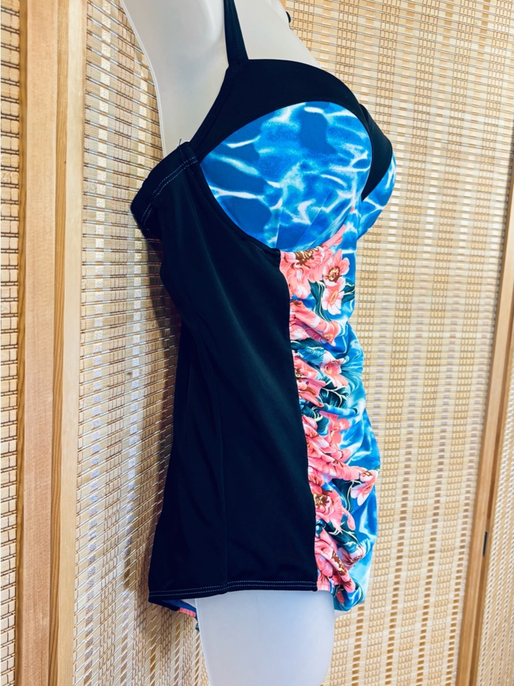 Torrid Adorable floral black  full coverage plus size 0 swimsuit one piece - Picture 5 of 16